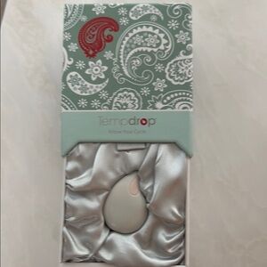 Women's Cycle Tracker - White